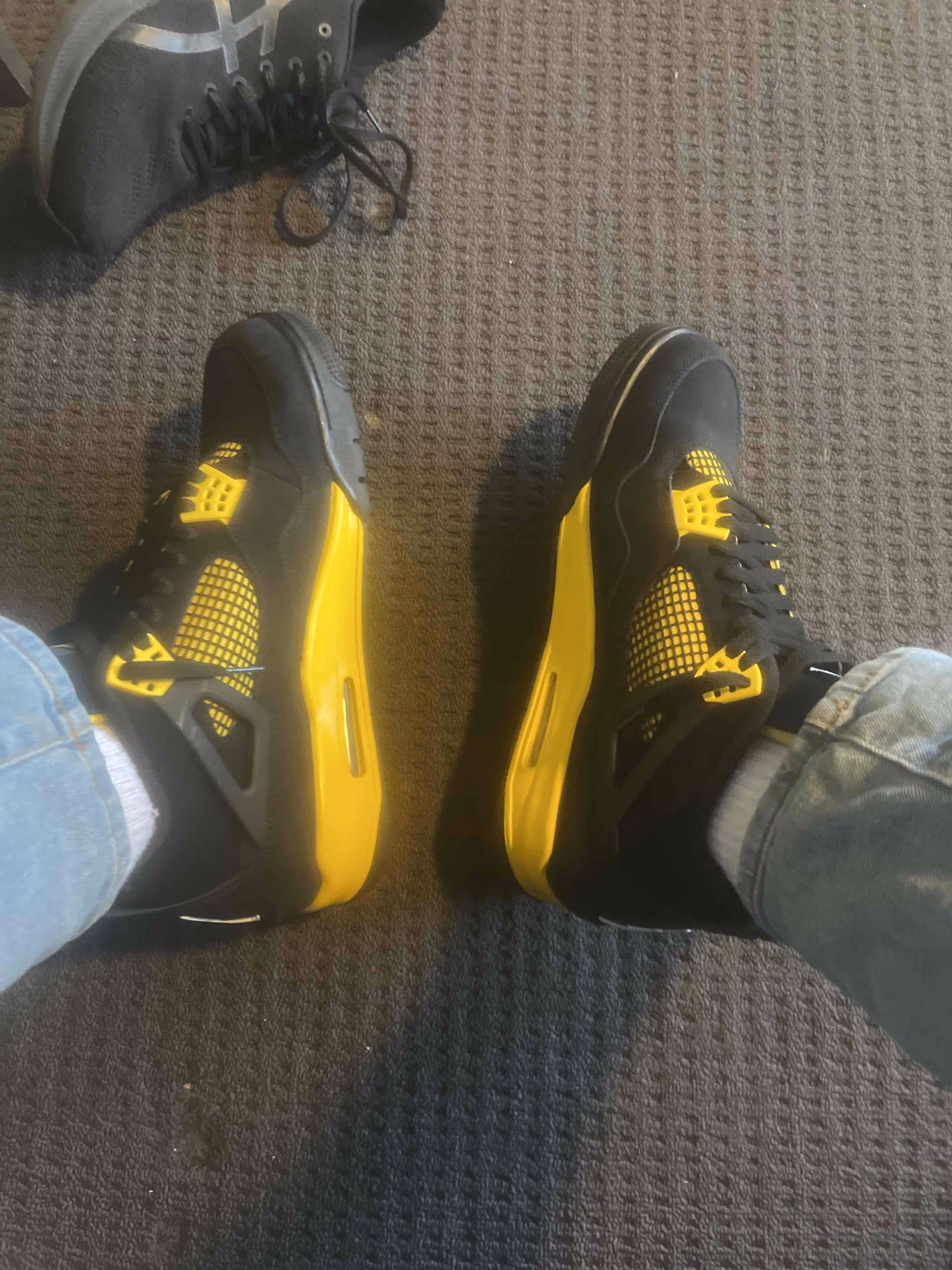 Air Jordan 4 Retro 'Thunder' 2023 DH6927-017 Air Jordan 4 Retro 'Thunder' 2023 DH6927-017
